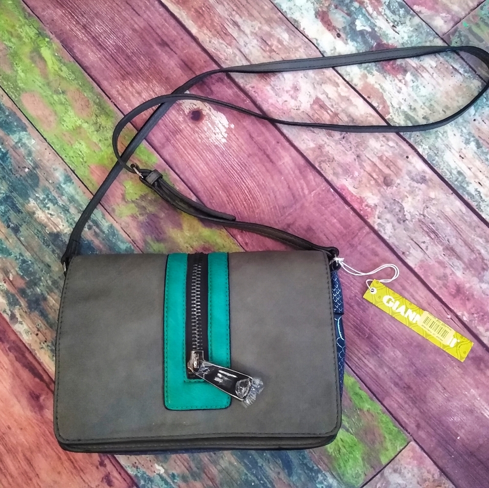NWT Gianni Bini purse Gray Turquoise